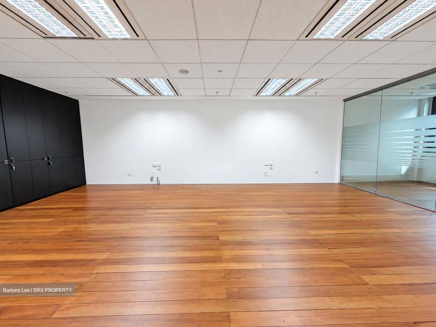 Capital Square (D1), Office #632495651